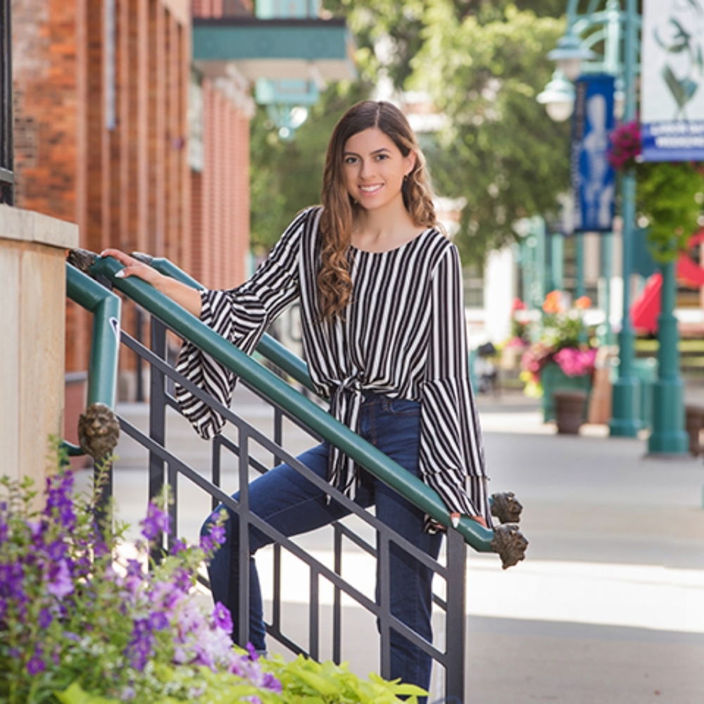 Meet your Posher, Reena